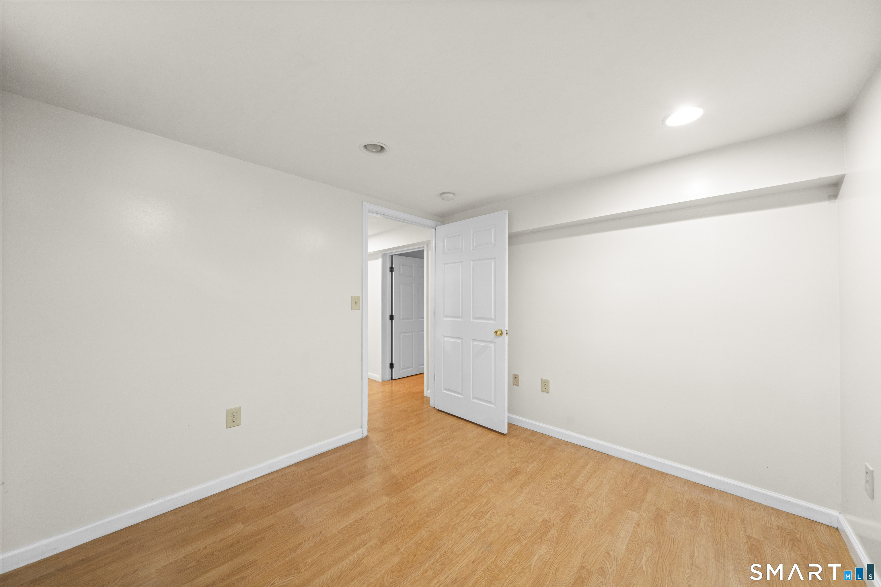 209 Pine Ln Extension Windsor, CT 06095 - Photo 35 of 38