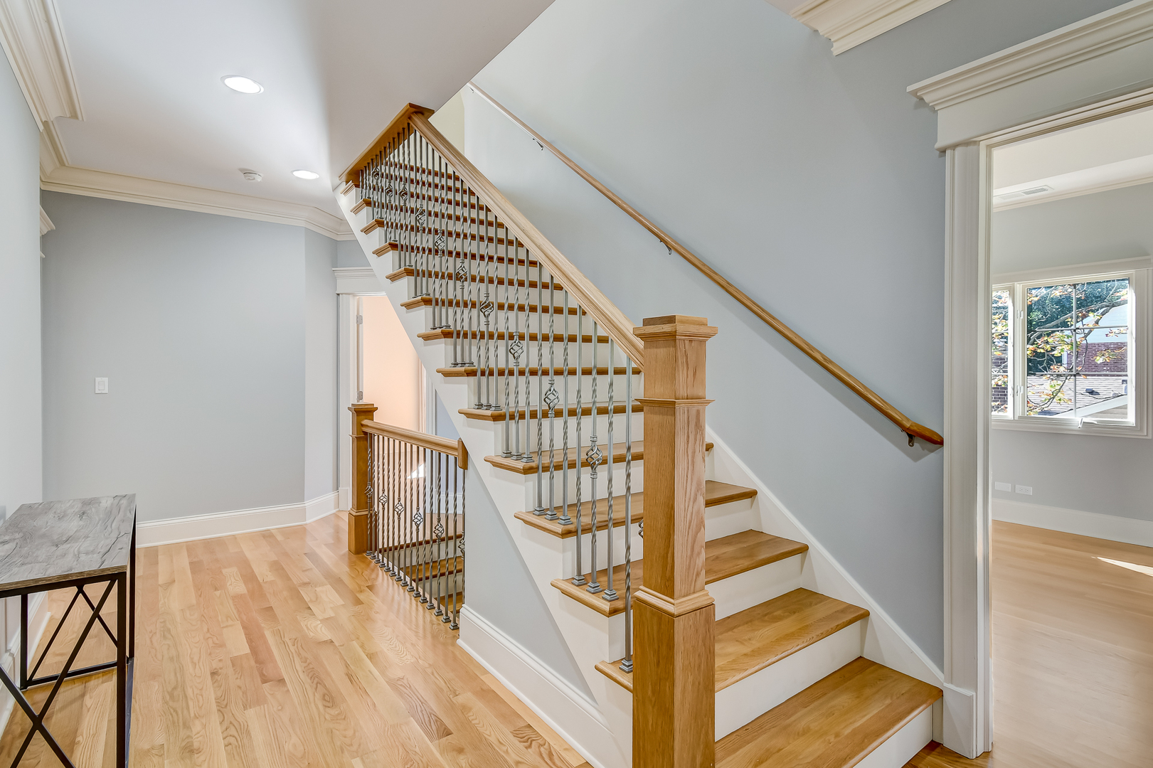621 North County Line Road Hinsdale, IL 60521 - Photo 27 of 48 a view of entryway with wooden floor