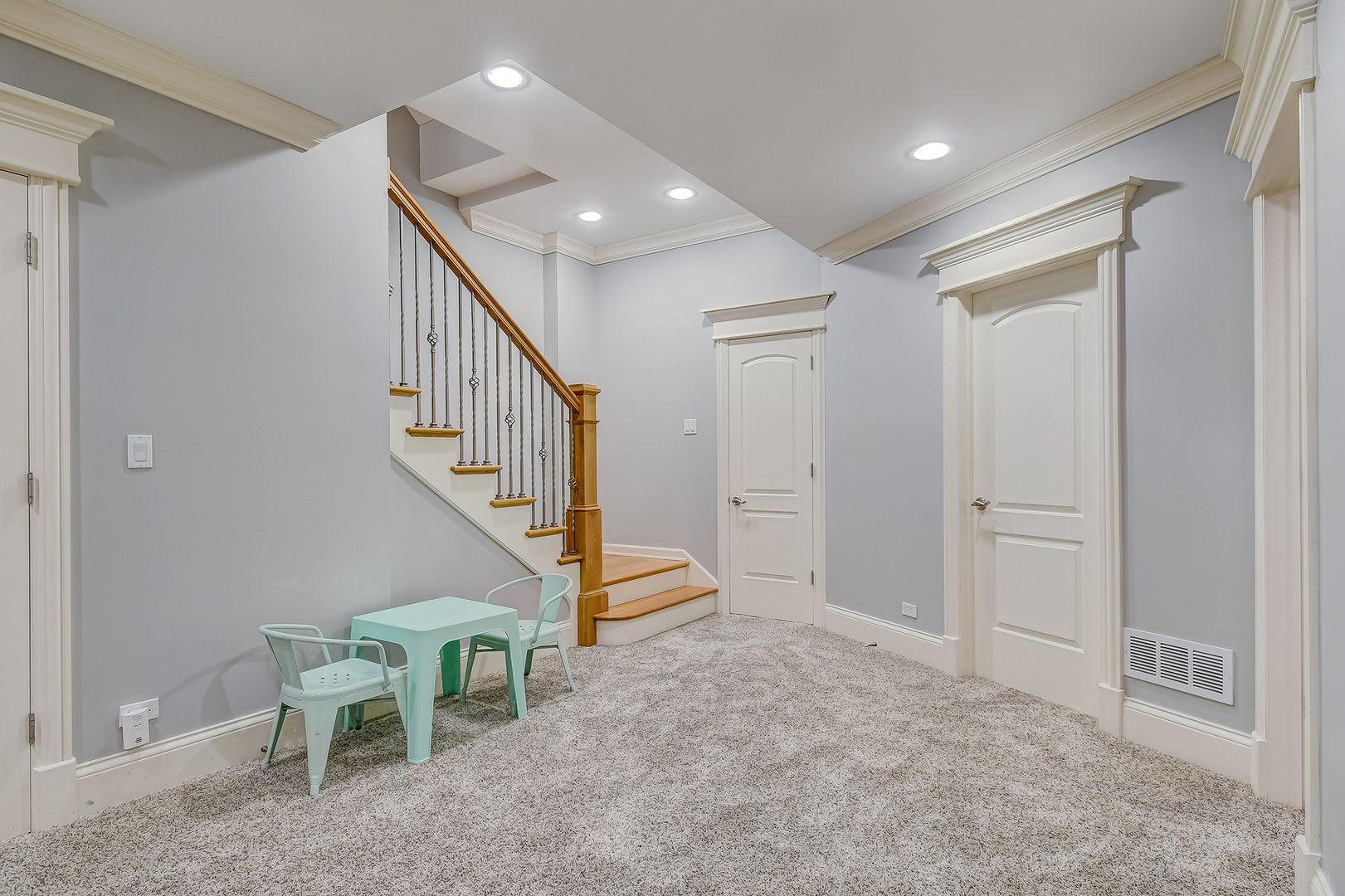 621 North County Line Road Hinsdale, IL 60521 - Photo 31 of 48 a view of entryway with stairs and wooden floor