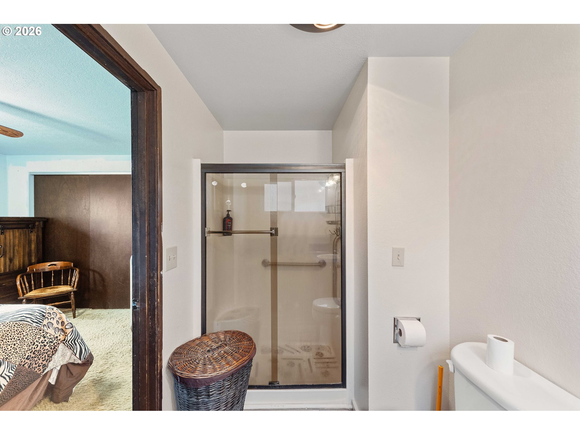 2031 Kincheloe Lane Myrtle Point, OR 97458 - Photo 22 of 33 a bathroom with a sink and a mirror