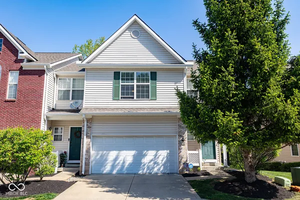 $274,900 | 8330 Pine Branch Lane, Unit 8330, Indianapolis, IN 46234