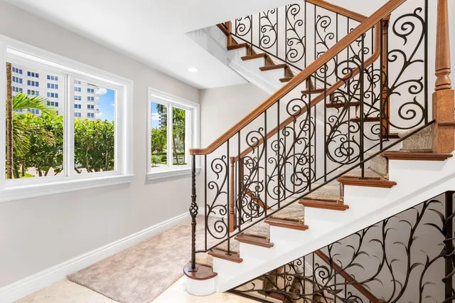 a view of a living room with entryway