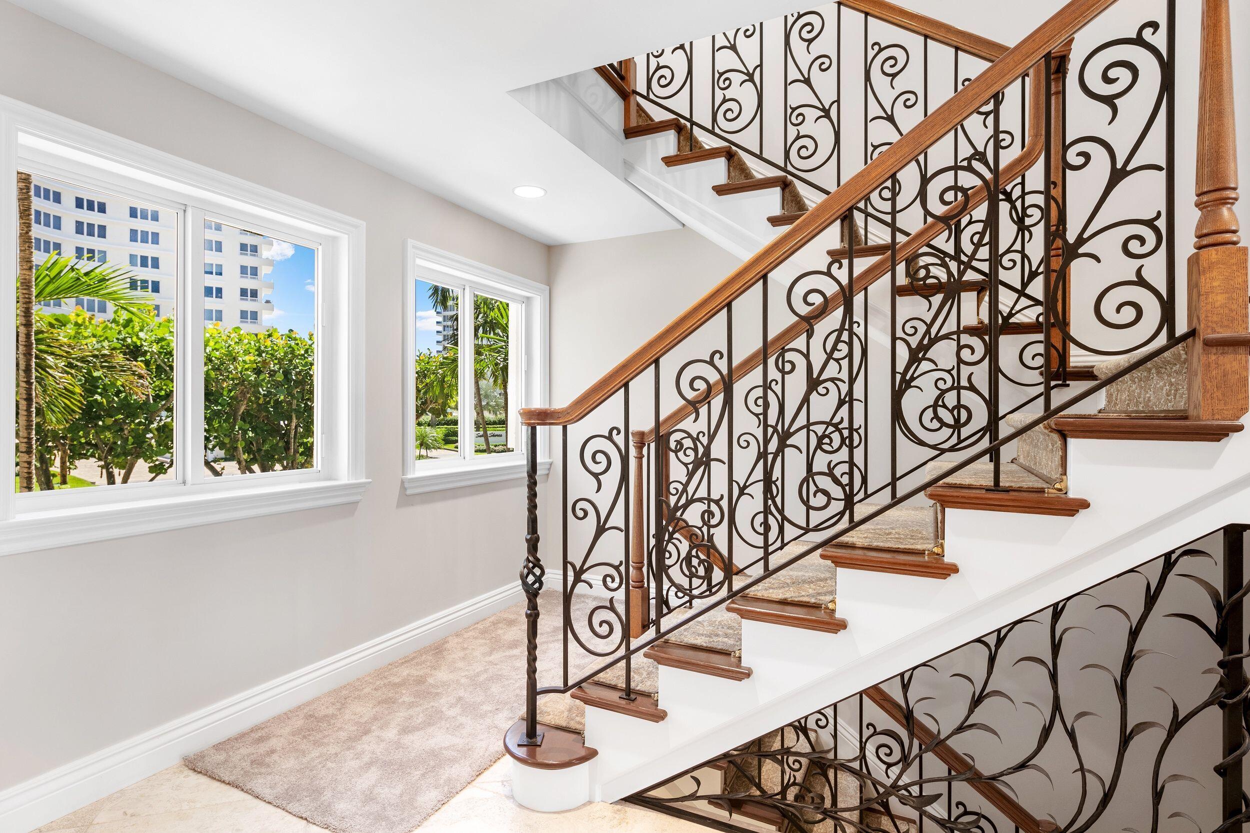 555 South Ocean Boulevard, Unit 4 Boca Raton, FL 33432 - Photo 22 of 39 a view of entryway