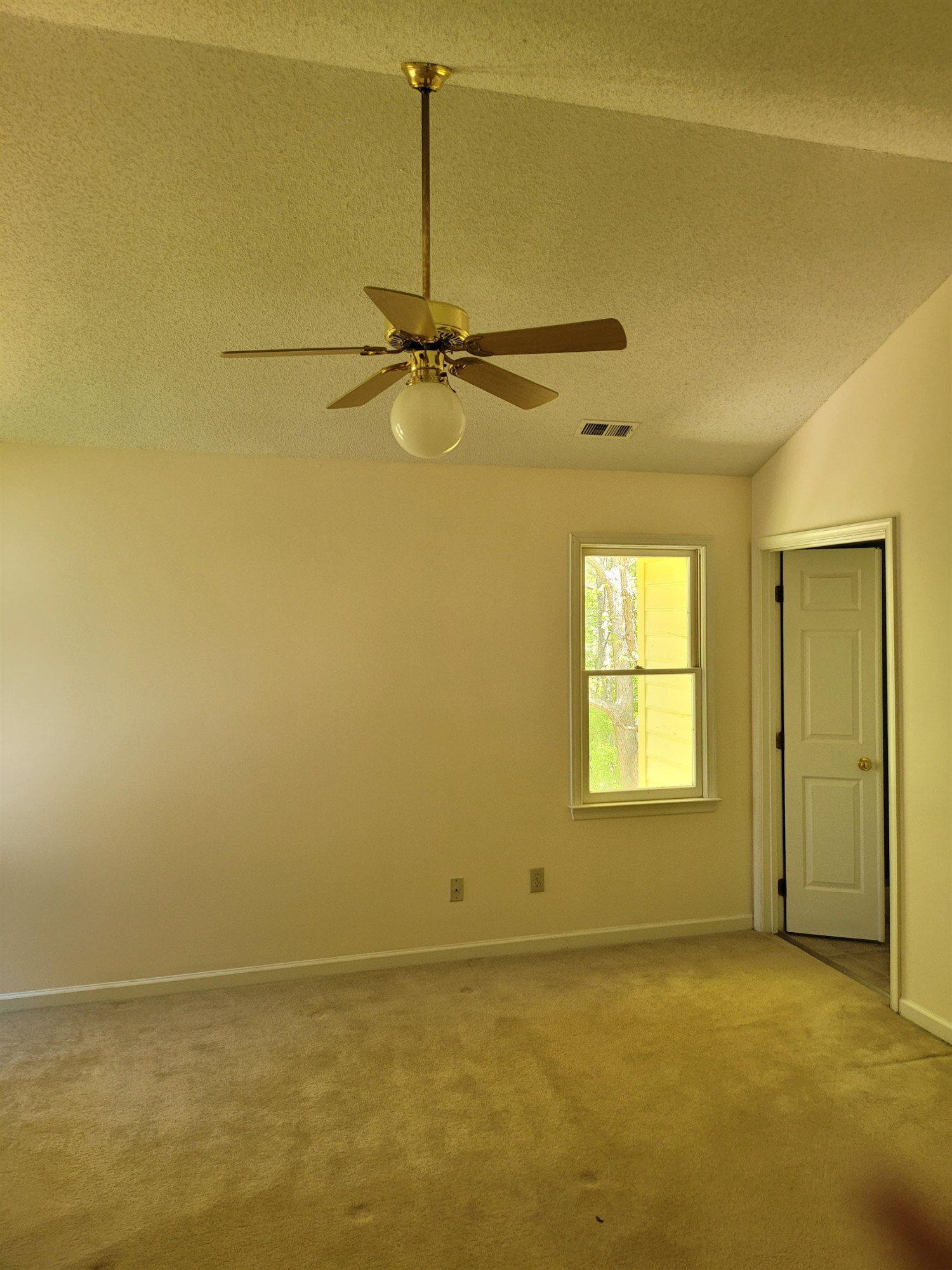 5424 Ingate Way Raleigh, NC 27613 - Photo 6 of 10 Photo 6