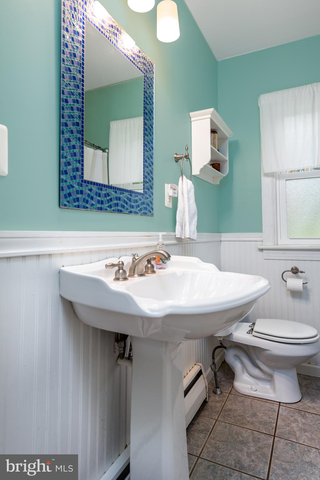 754 Fishburn Road Hershey, PA 17033 - Photo 15 of 25 Main bath.