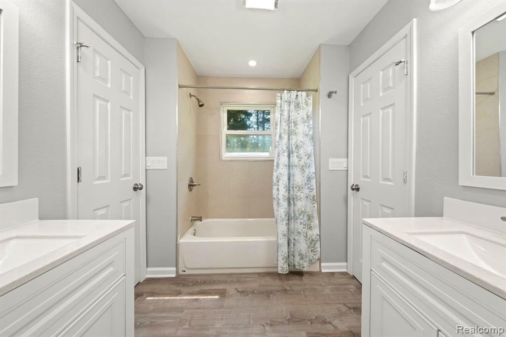 5461 West Coon Lake Road Howell, MI 48843 - Photo 30 of 47