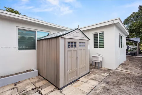 $540,000 | 821 North 73rd Avenue, Hollywood, FL 33024