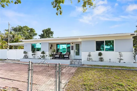 $540,000 | 821 North 73rd Avenue, Hollywood, FL 33024