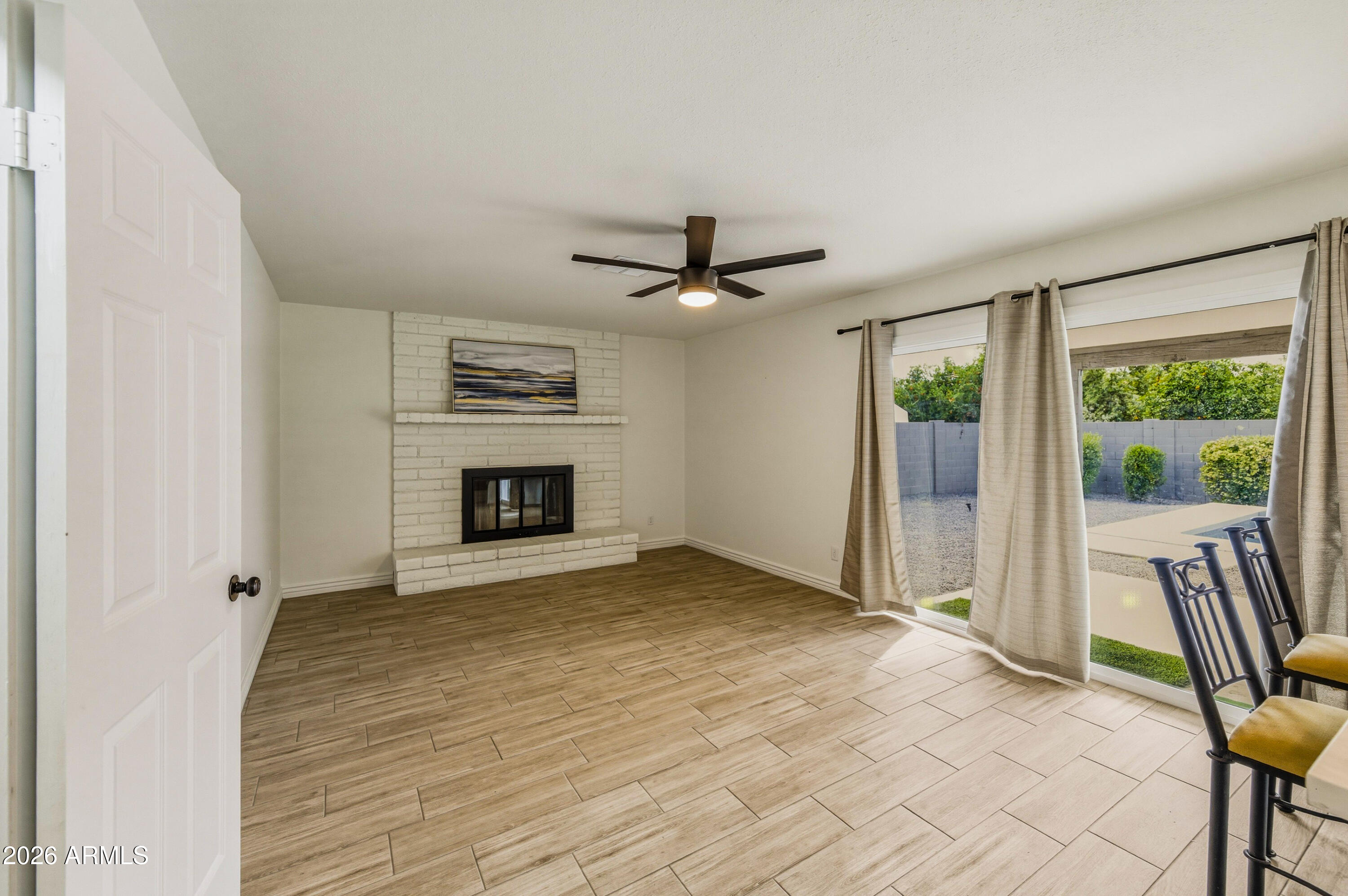 2616 South Ext Road Mesa, AZ 85210 - Photo 13 of 26 2616 S Extension Rd-200