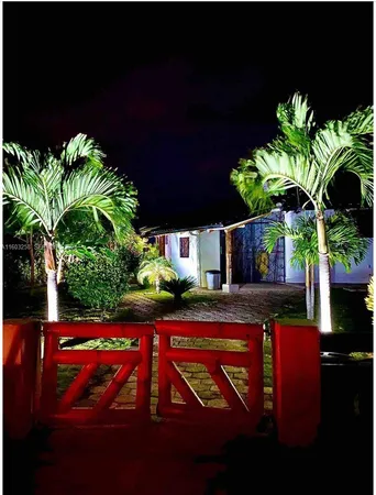 a view of outdoor space