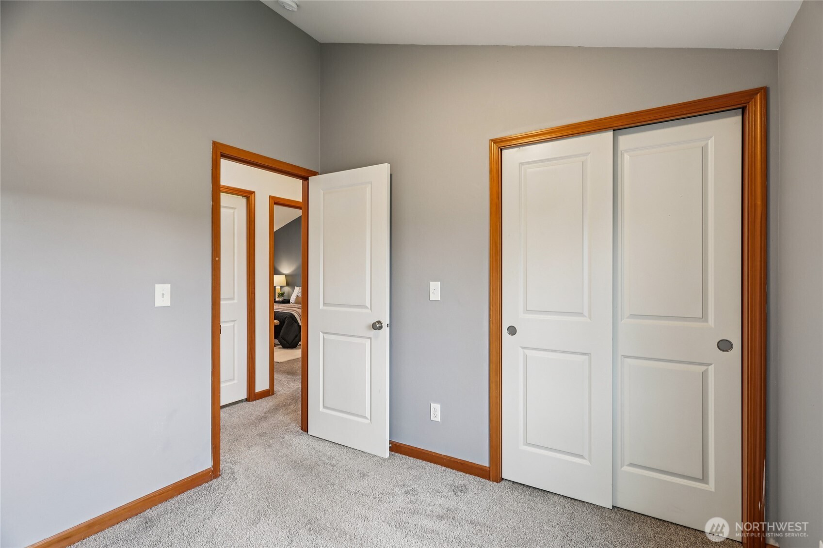 14539 32nd Avenue Northeast, Unit A Shoreline, WA 98155 - Photo 20 of 27 an empty room with closet and a bathroom