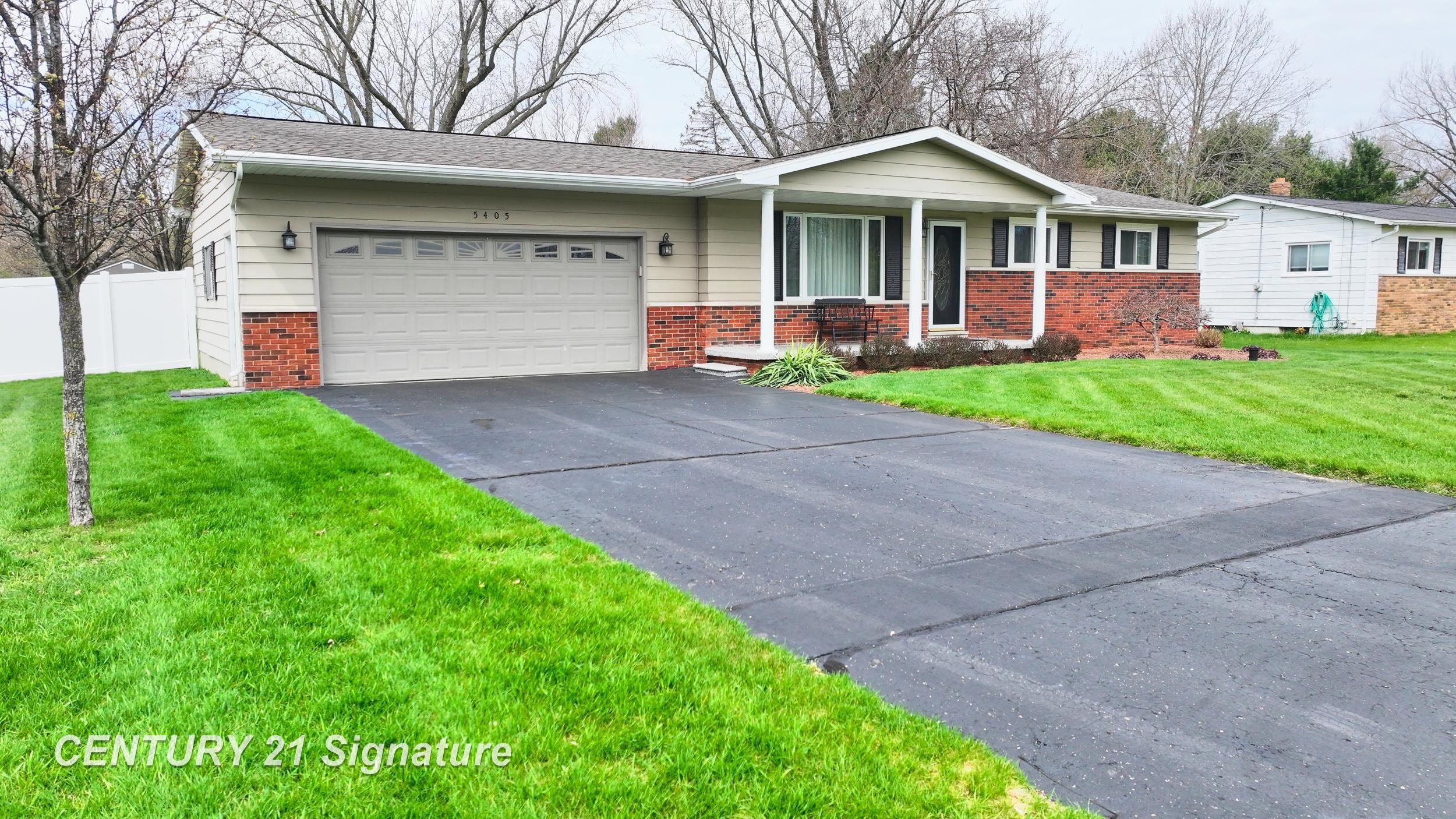 5405 River Ridge Drive Flushing, MI 48433 - Photo 2 of 61