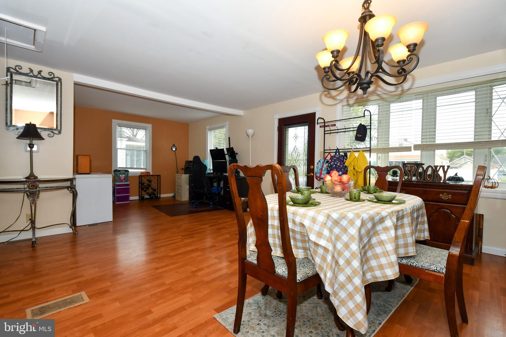 217 German Hill Road Baltimore, MD 21222 - Photo 6 of 25 Dining Room