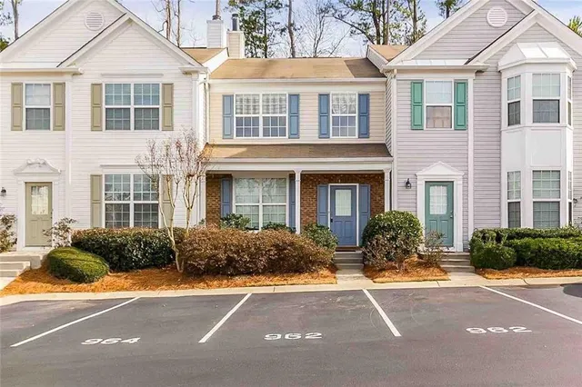 $1,899 | 962 Prestwyck Court, Alpharetta, GA 30004
