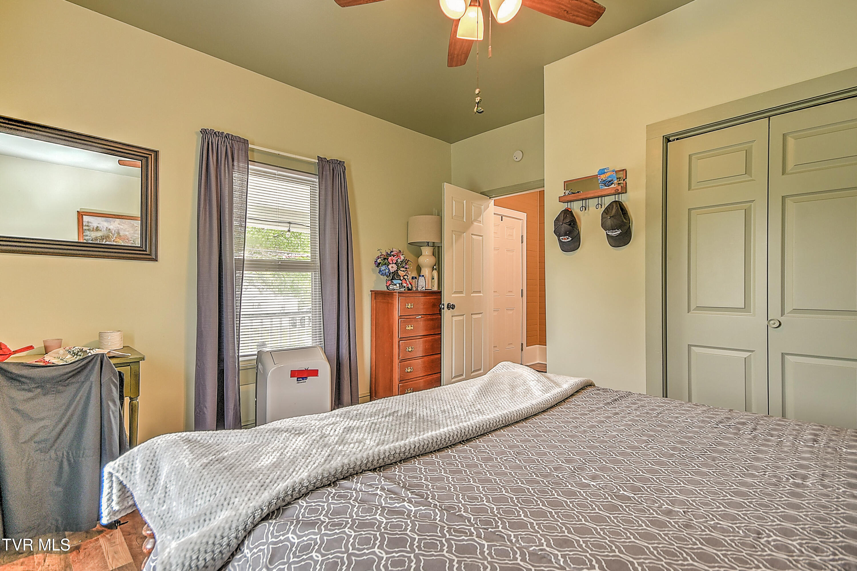 2927 Hilton Road Hiltons, VA 24258 - Photo 16 of 42 2927 Hiltons JR-12