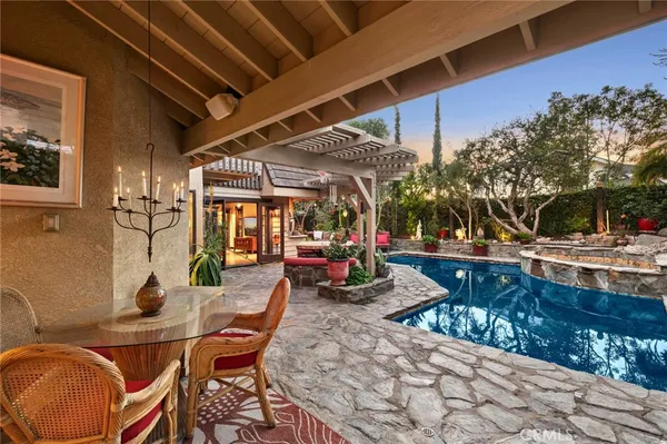 $2,399,999 | 30951 Via Errecarte, San Juan Capistrano, CA 92675