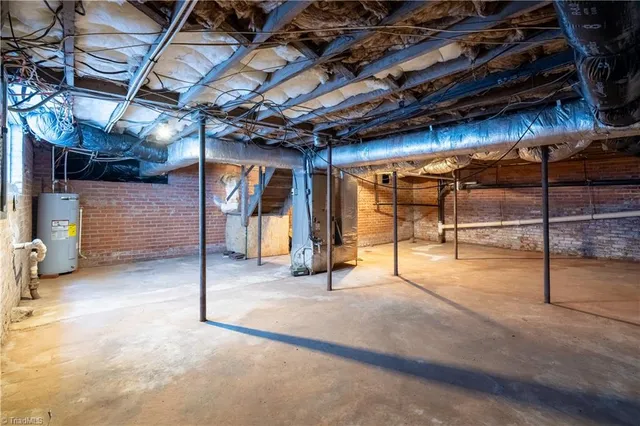 $374,900 | 178 East Salisbury Street, Denton, NC 27239