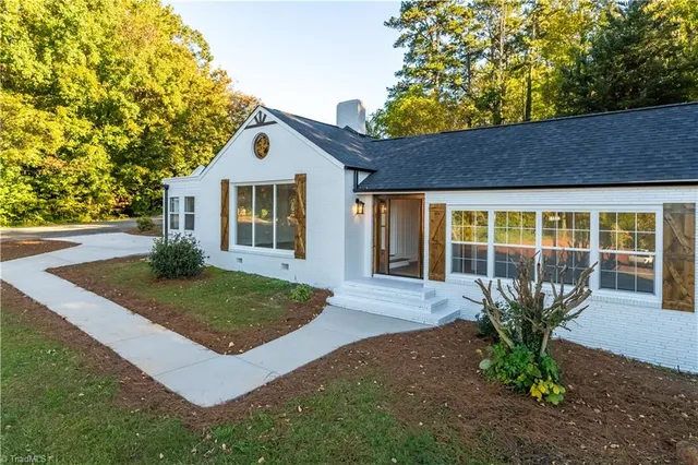 $374,900 | 178 East Salisbury Street, Denton, NC 27239