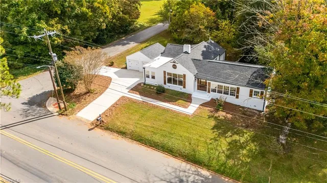 $374,900 | 178 East Salisbury Street, Denton, NC 27239