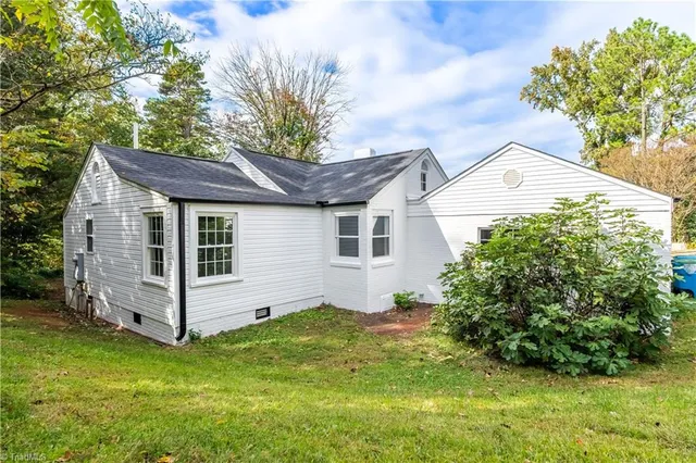 $374,900 | 178 East Salisbury Street, Denton, NC 27239