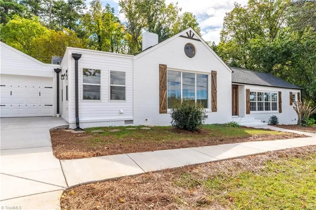 $374,900 | 178 East Salisbury Street, Denton, NC 27239