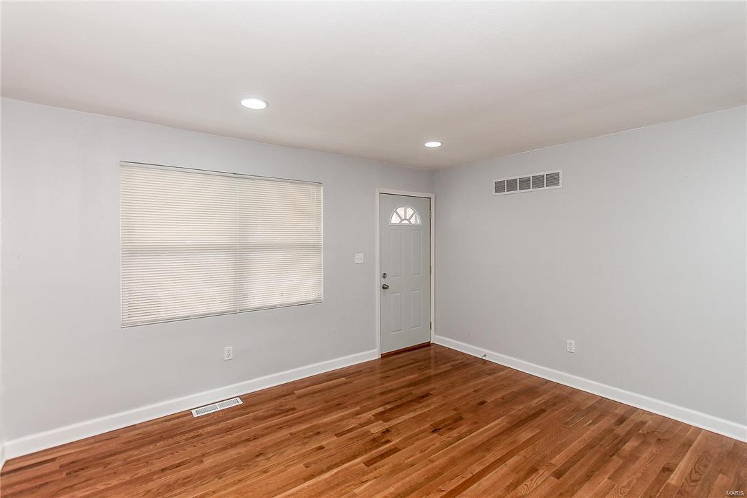 856 Prigge Road St. Louis, MO 63138 - Photo 9 of 18