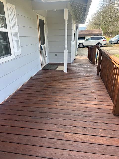 2809 Old Highway 58 Georgetown, TN 37336 - Photo 6 of 45 Front Porch and Ramp - Pressure washed a