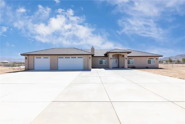 $649,700 | 14625 Olema Road, Apple Valley, CA 92307