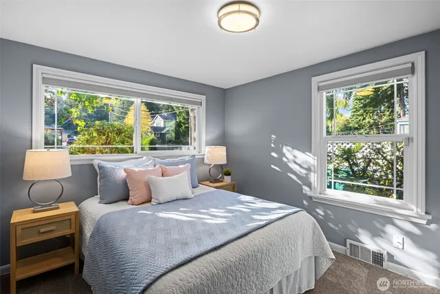 $740,000 | 15220 12th Avenue Northeast, Unit 15220, Shoreline, WA 98155