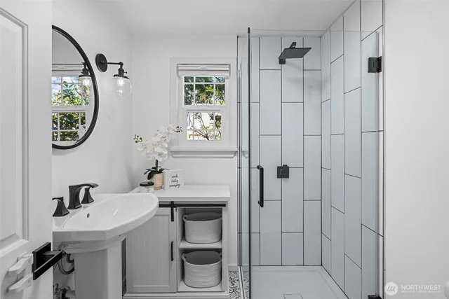 $740,000 | 15220 12th Avenue Northeast, Unit 15220, Shoreline, WA 98155