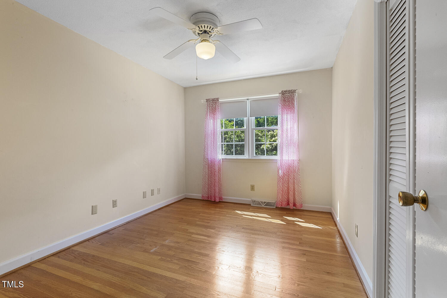 1000 Winona Road Raleigh, NC 27609 - Photo 24 of 36 3rd bedroom