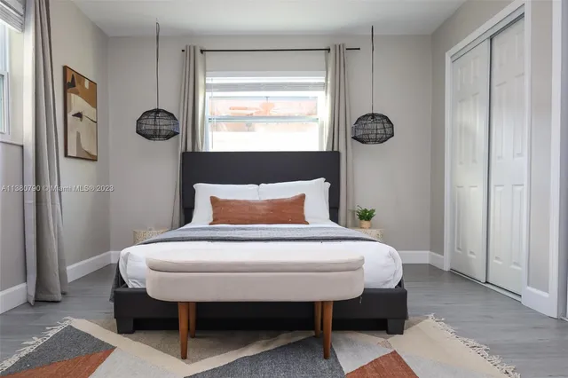 $4,400 | 2761 Southwest 33rd Avenue, Unit 2, Miami, FL 33133