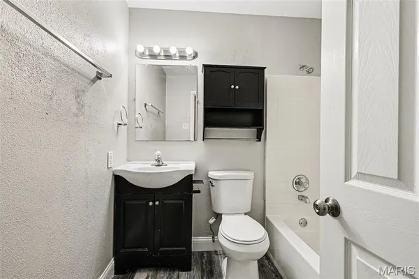 $195,900 | 1845 Violet Drive, Florissant, MO 63031
