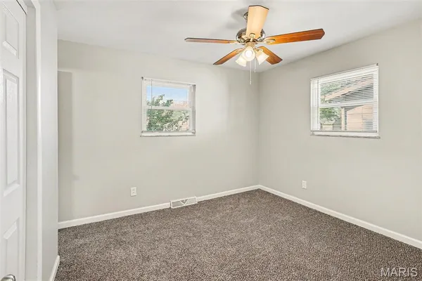$195,900 | 1845 Violet Drive, Florissant, MO 63031