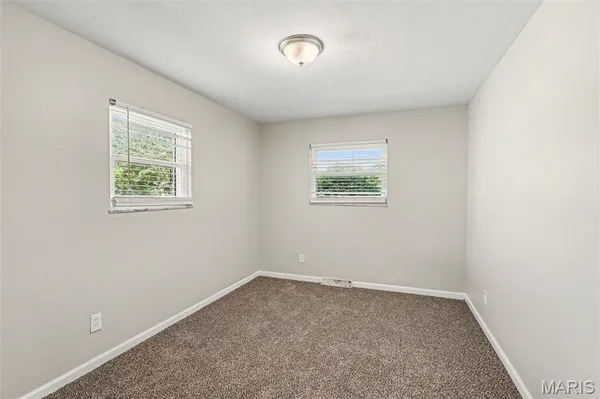 $195,900 | 1845 Violet Drive, Florissant, MO 63031