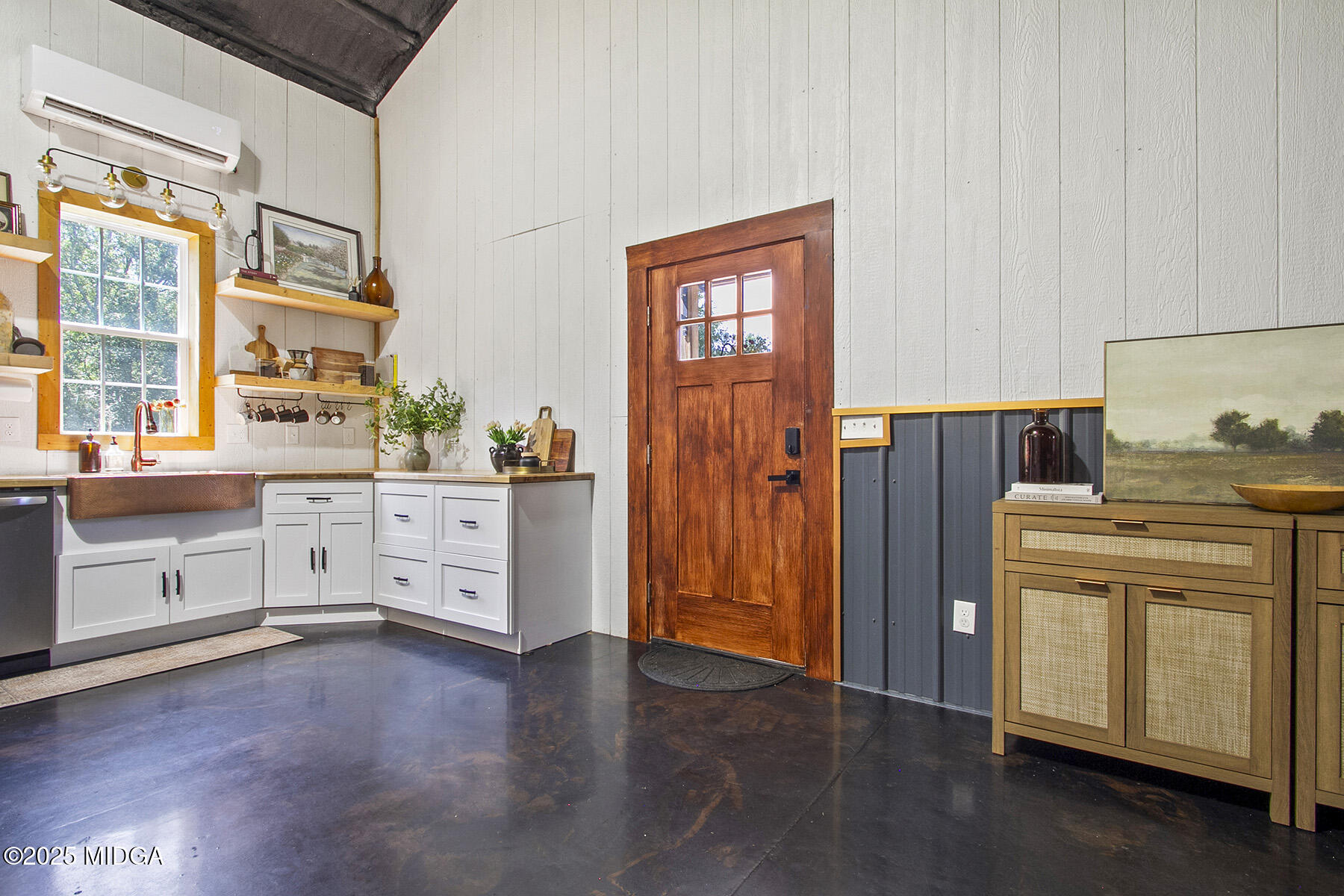 355 Dumas Road Forsyth, GA 31029 - Photo 12 of 53 an empty room with closet and windows