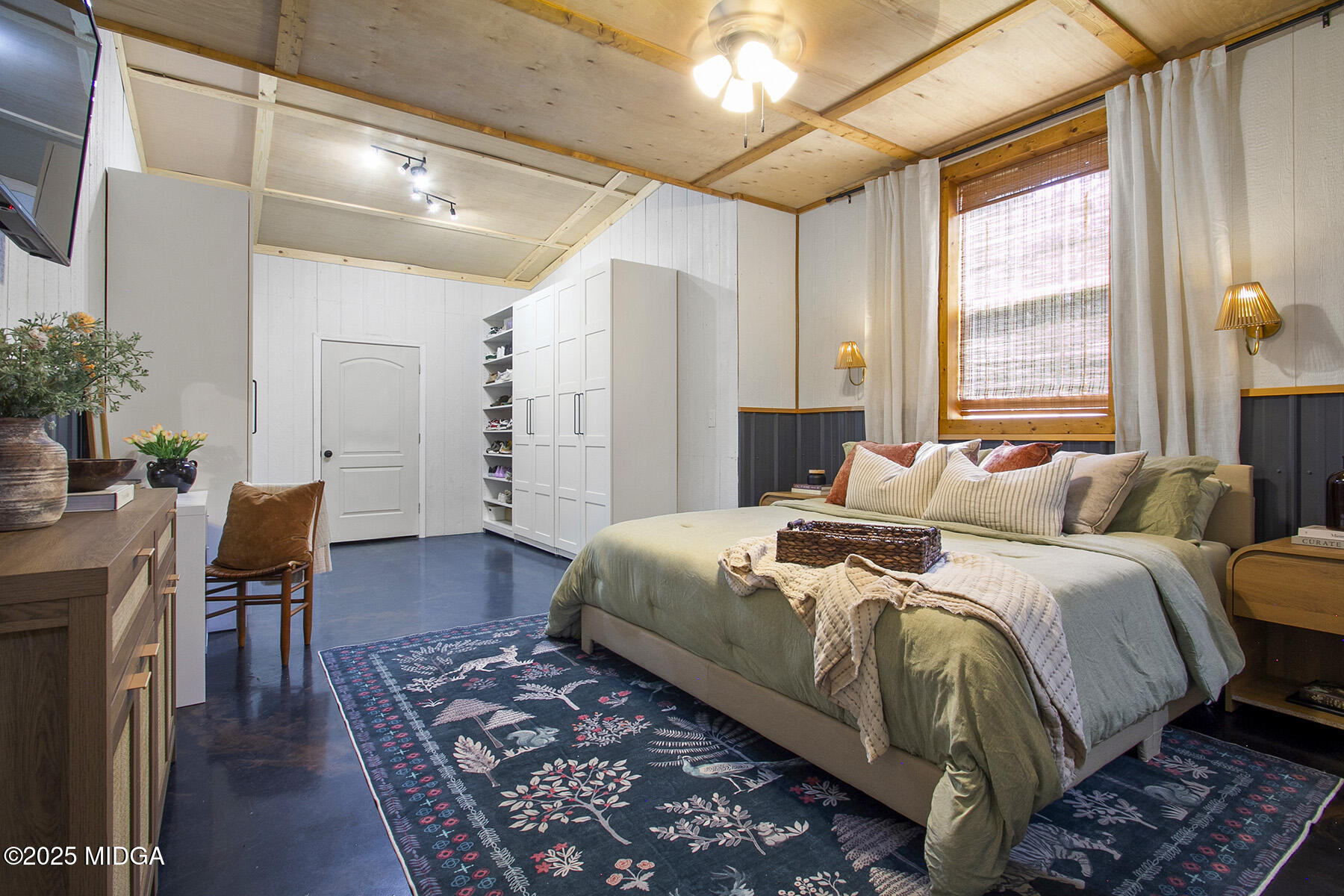 355 Dumas Road Forsyth, GA 31029 - Photo 17 of 53 a bedroom with bed and wooden floor