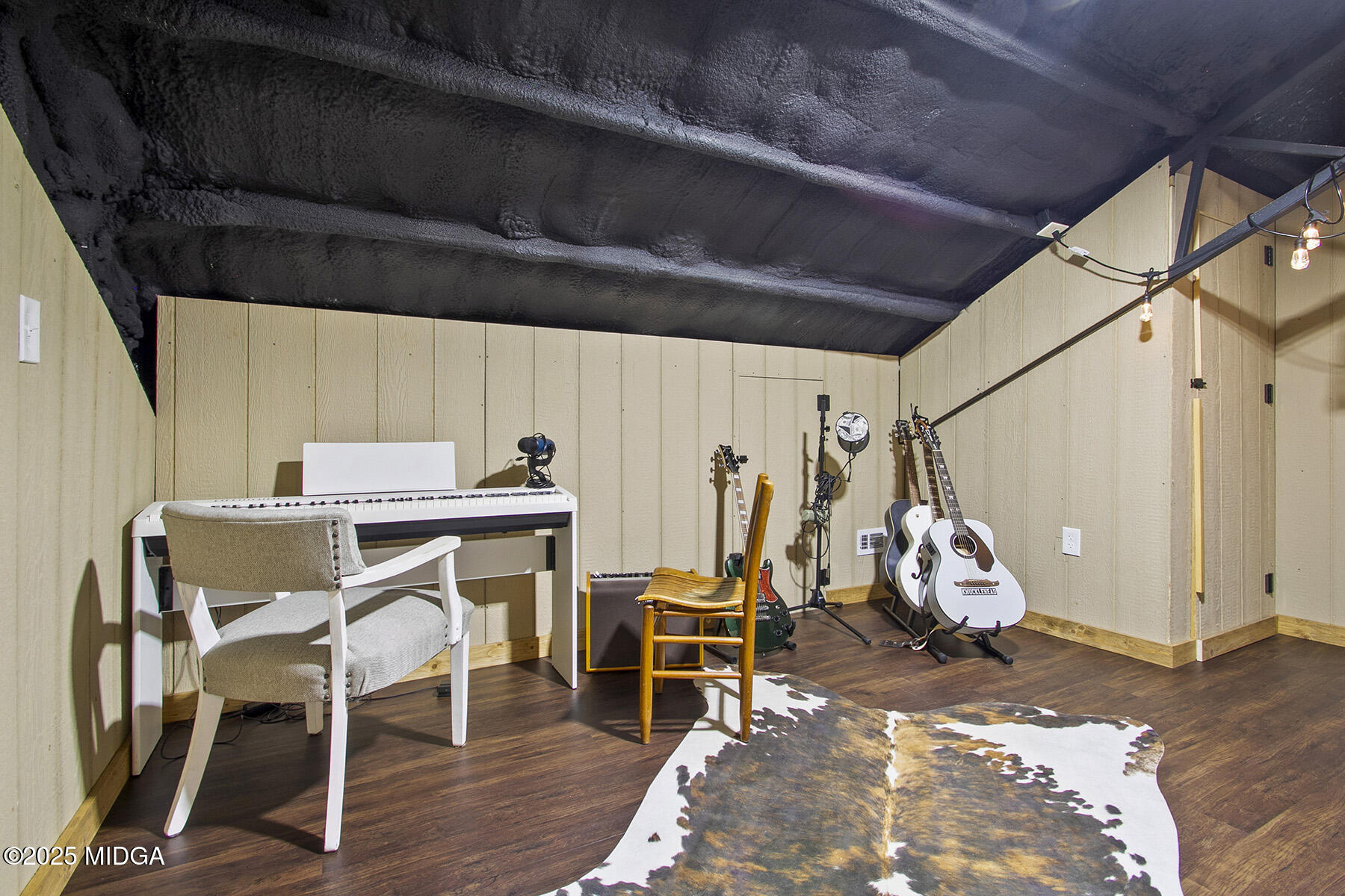 355 Dumas Road Forsyth, GA 31029 - Photo 26 of 53 a view of a room with wooden furniture and windows