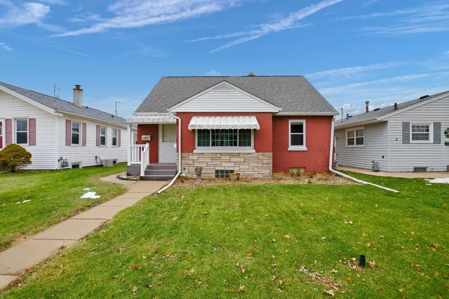 $136,000 | 1923 31st Street, Moline, IL 61265