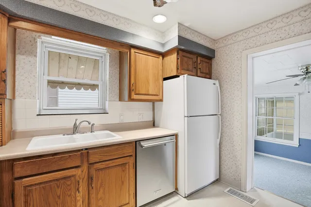 $136,000 | 1923 31st Street, Moline, IL 61265