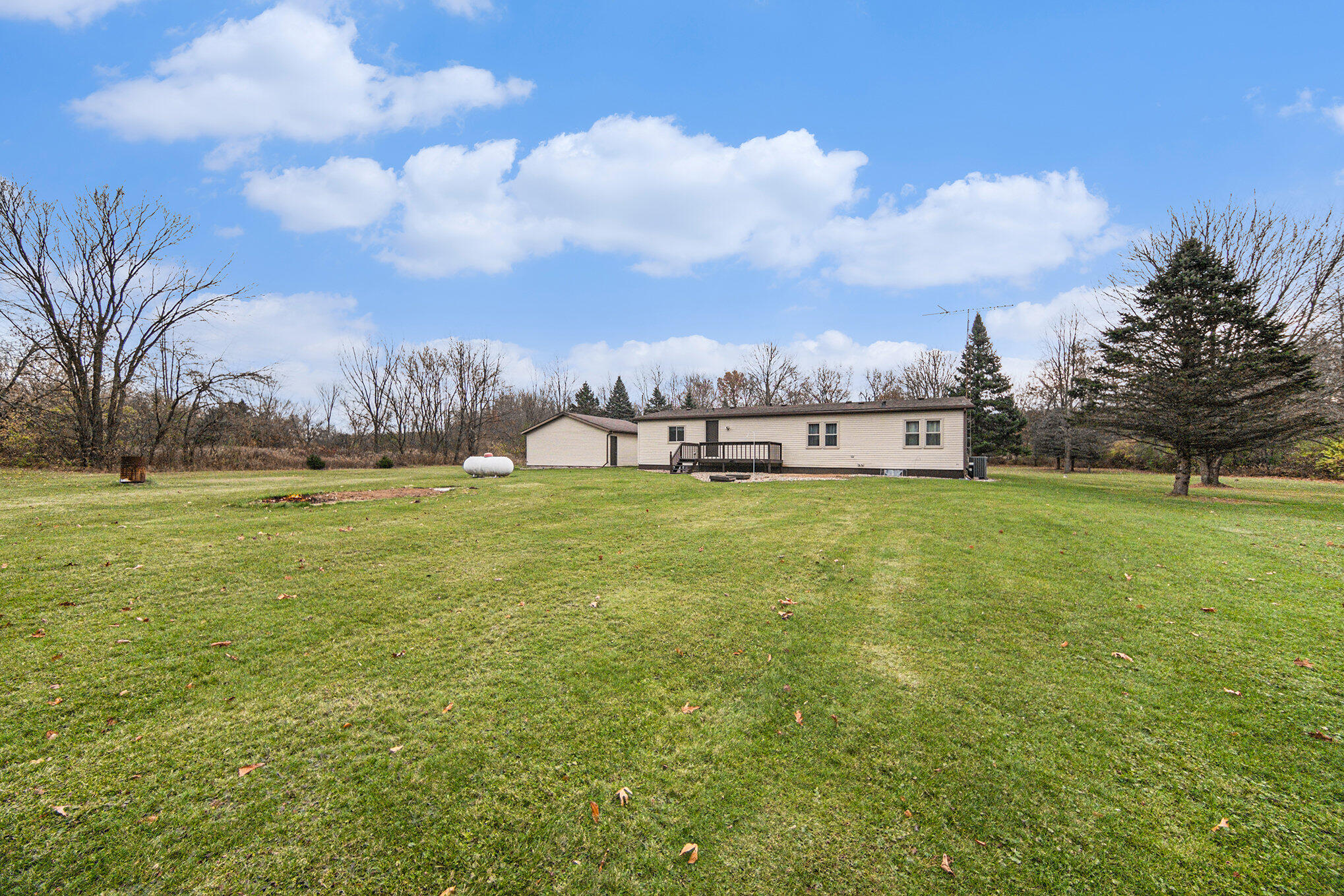 9300 Rountree Road Horton, MI 49246 - Photo 27 of 28 027_sbp_64