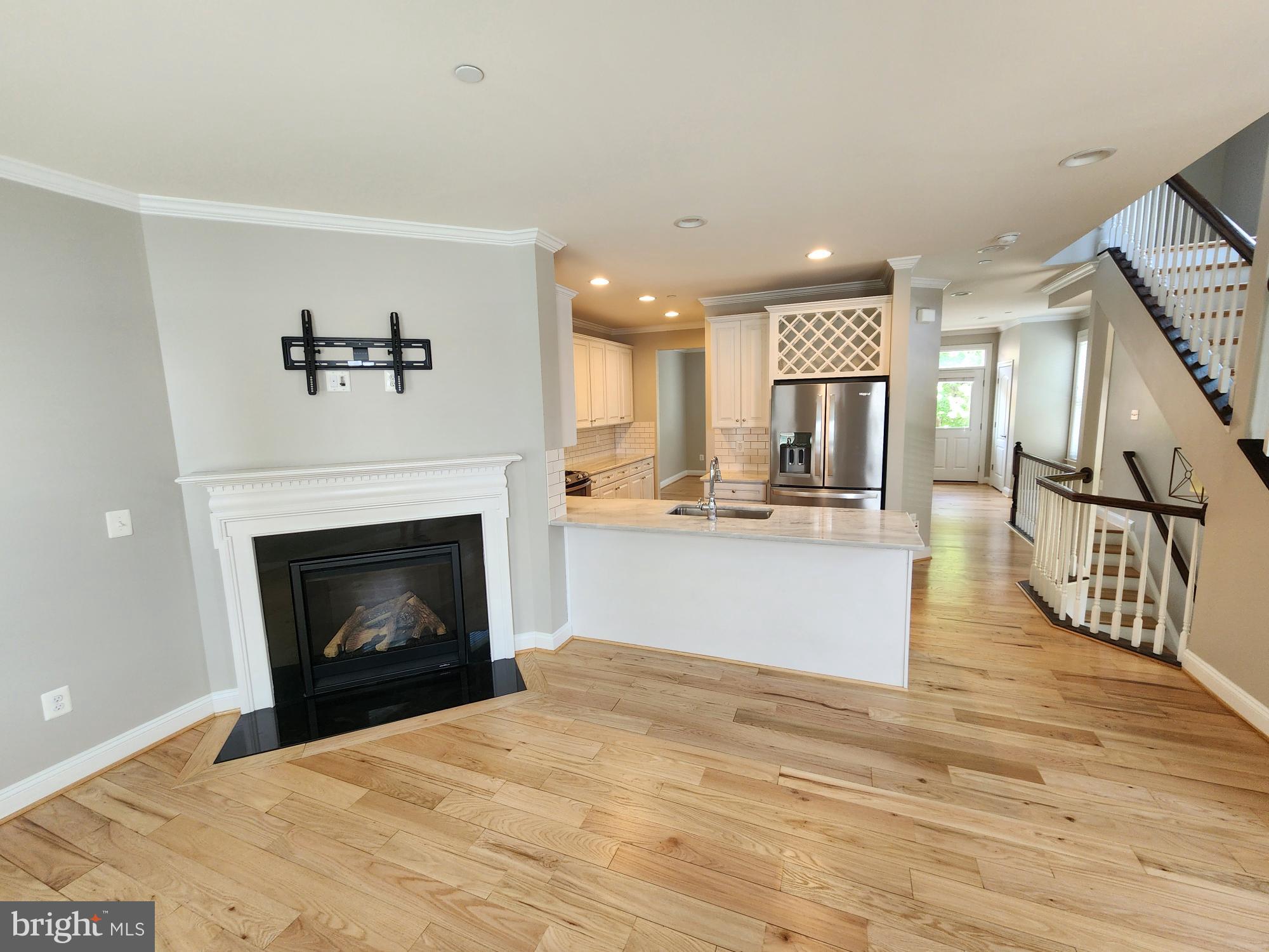 2 Maxwell Square Frederick, MD 21701 - Photo 3 of 24 Family Room with Gas Fireplace