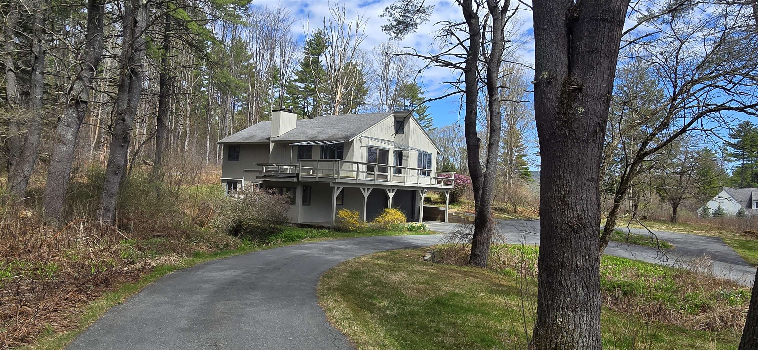 1608 Marsh Family Road Hartford, VT 05059 - Photo 20 of 27
