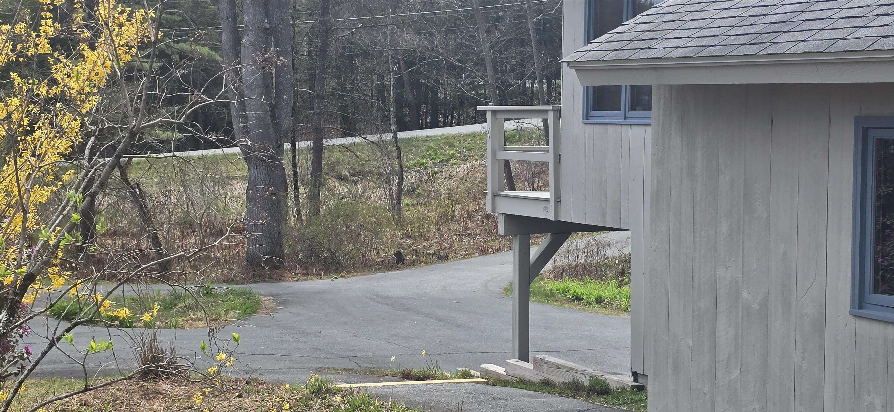 1608 Marsh Family Road Hartford, VT 05059 - Photo 23 of 27