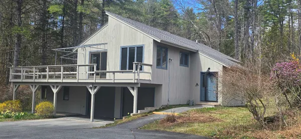 $330,000 | 1608 Marsh Family Road, Hartford, VT 05059