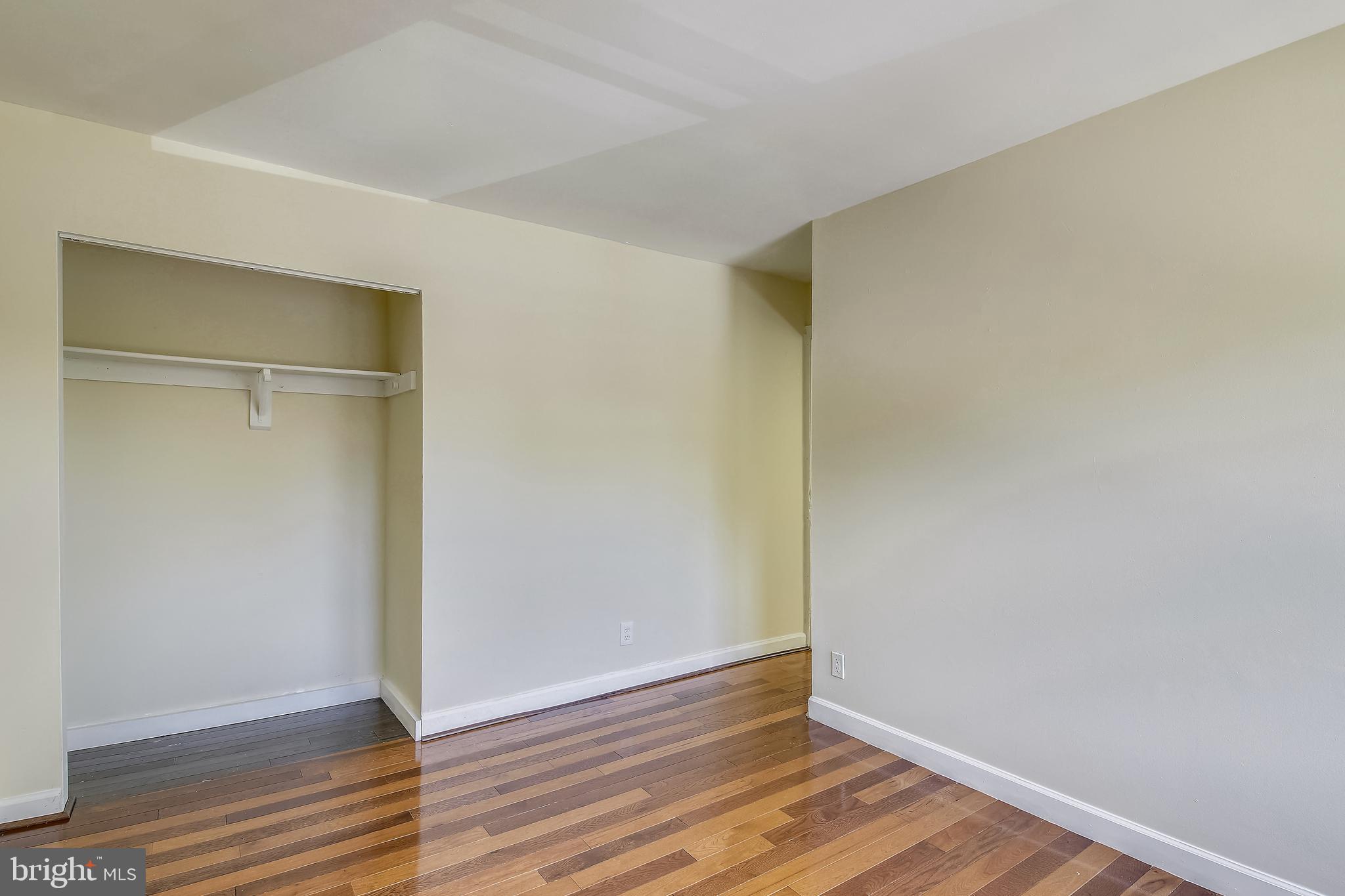 17482 Hoskinson Road Poolesville, MD 20837 - Photo 18 of 31 Second Bedroom