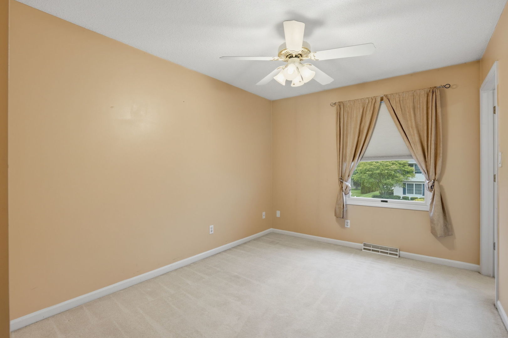 3415 79th Street Moline, IL 61265 - Photo 15 of 25