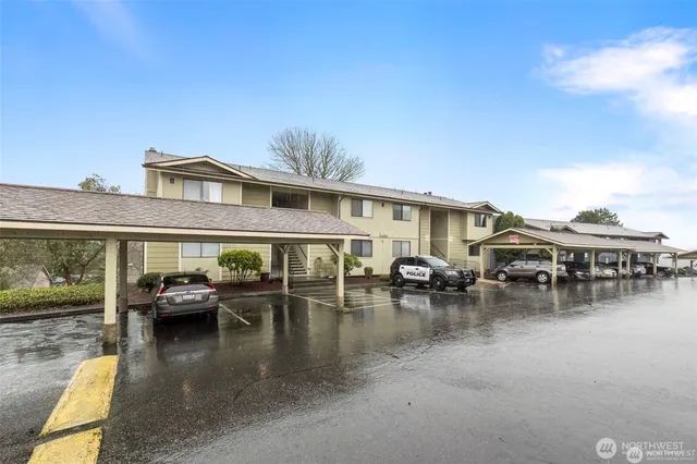 $198,000 | 3400 Narrows View Lane Northeast, Unit 204, Bremerton, WA 98310