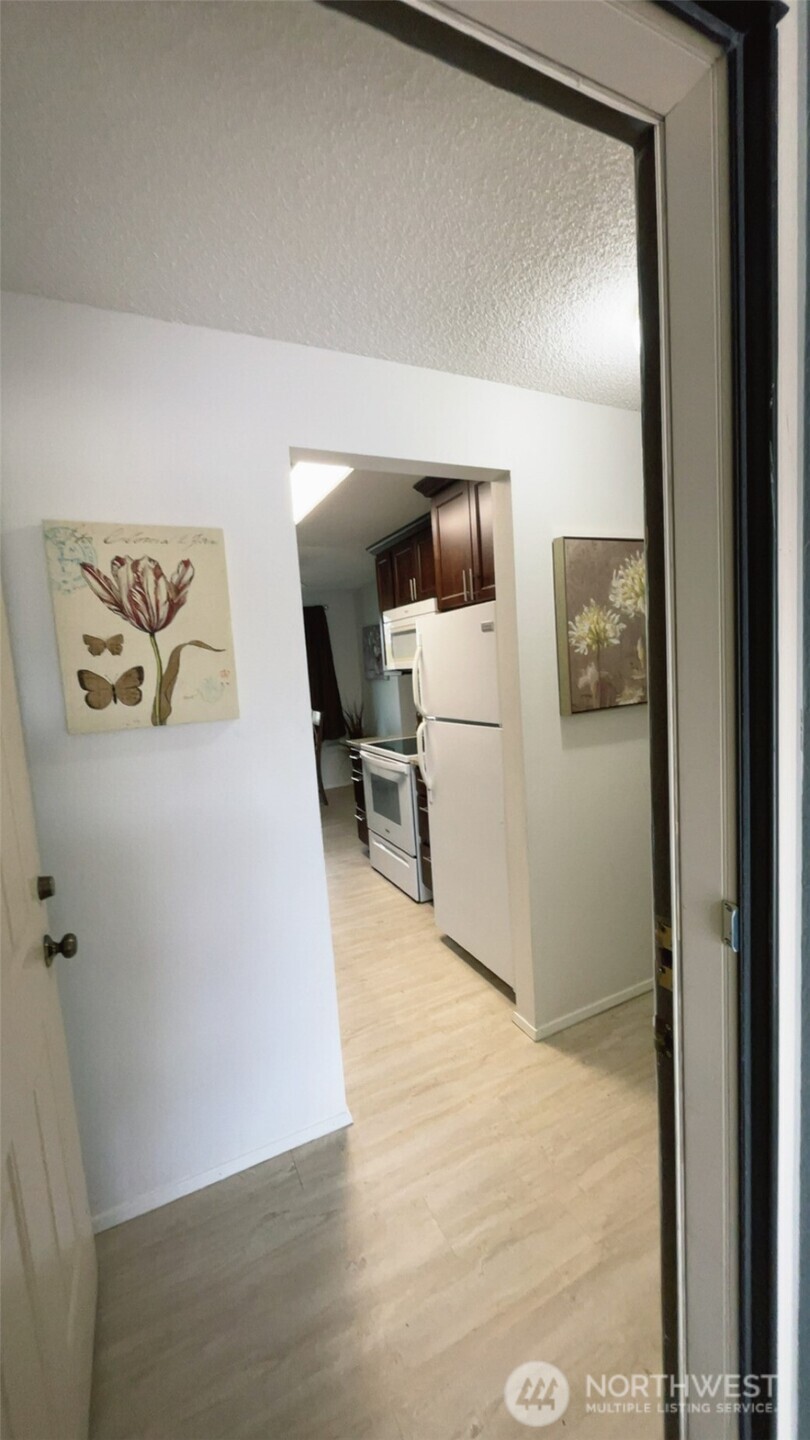 3400 Narrows View Lane Northeast, Unit 204 Bremerton, WA 98310 - Photo 4 of 33