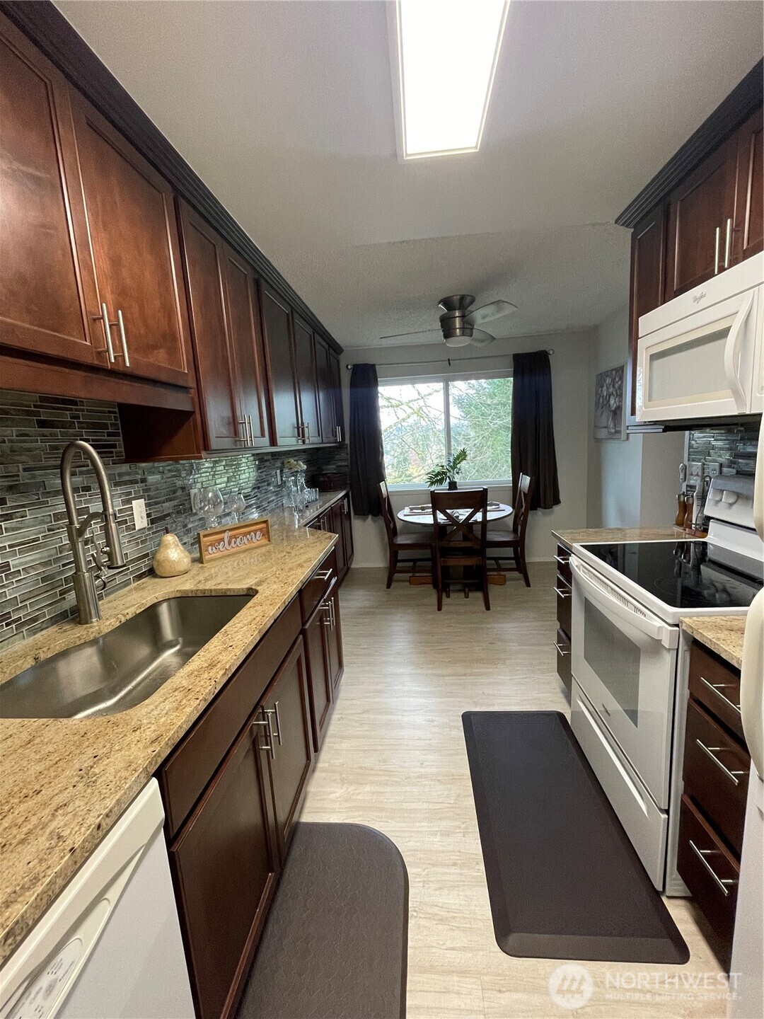 3400 Narrows View Lane Northeast, Unit 204 Bremerton, WA 98310 - Photo 5 of 33